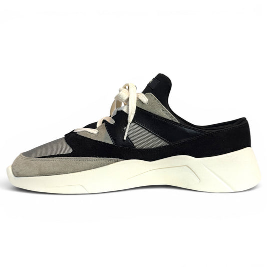 ESSENTIALS BACKLESS RUNNER SNEAKER