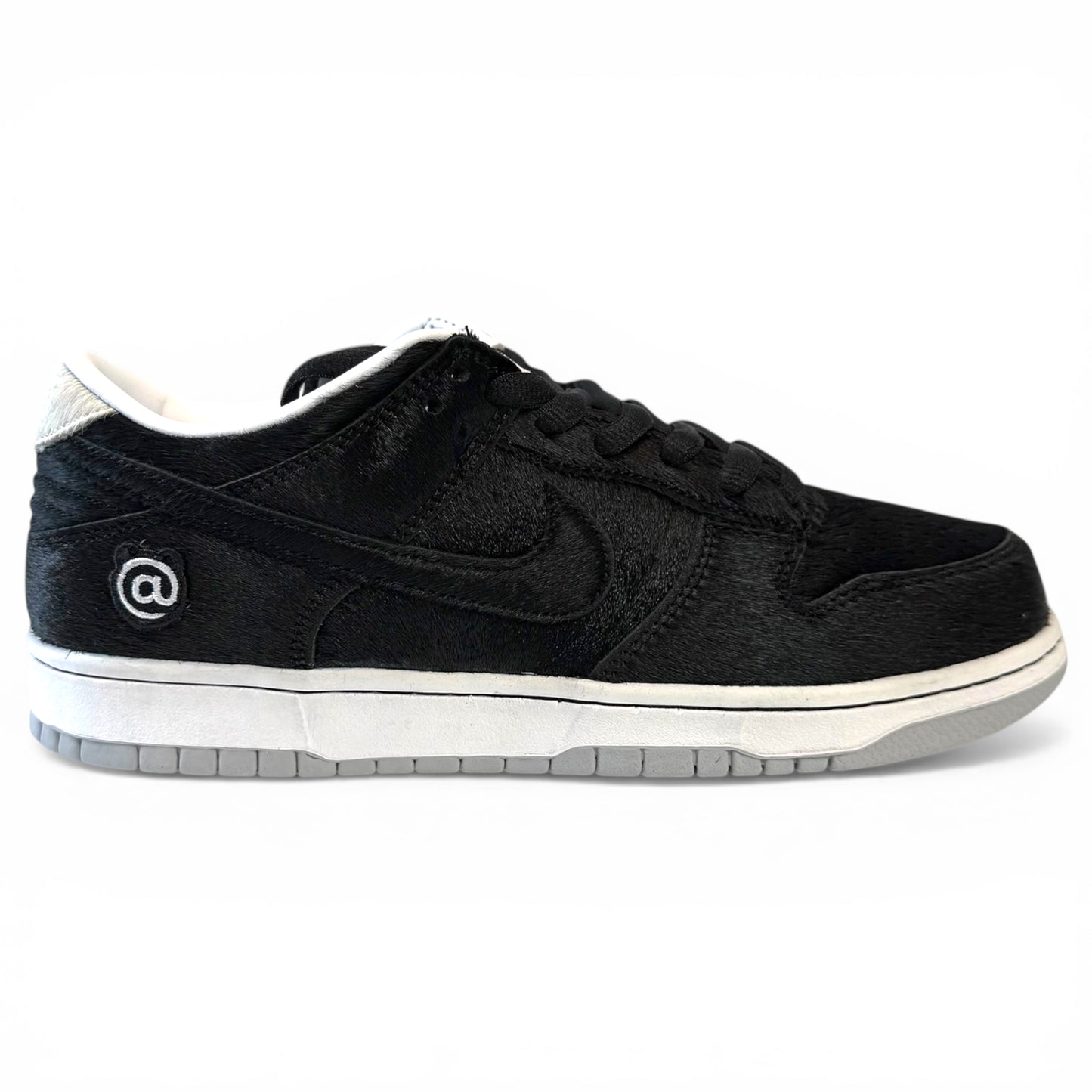 MEDICOM TOY × NIKE SB DUNK LOW OG QS (CZ5127 001) "BE@RBRICK"