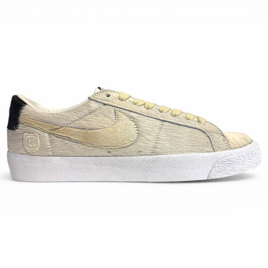 NIKE SB ZOOM BLAZER LOW QS (CZ4620 200) "BE@RBRICK"