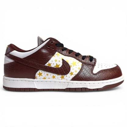 SUPREME × NIKE SB DUNK LOW OG QS (DH3228 103) "GOLD STARS"
