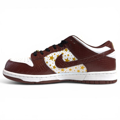 SUPREME × NIKE SB DUNK LOW OG QS (DH3228 103) "GOLD STARS"