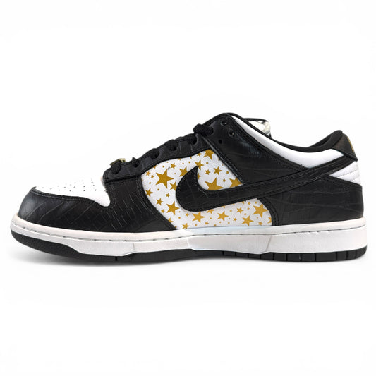 SUPREME × NIKE SB DUNK LOW OG QS (DH3228 102) "GOLD STARS"