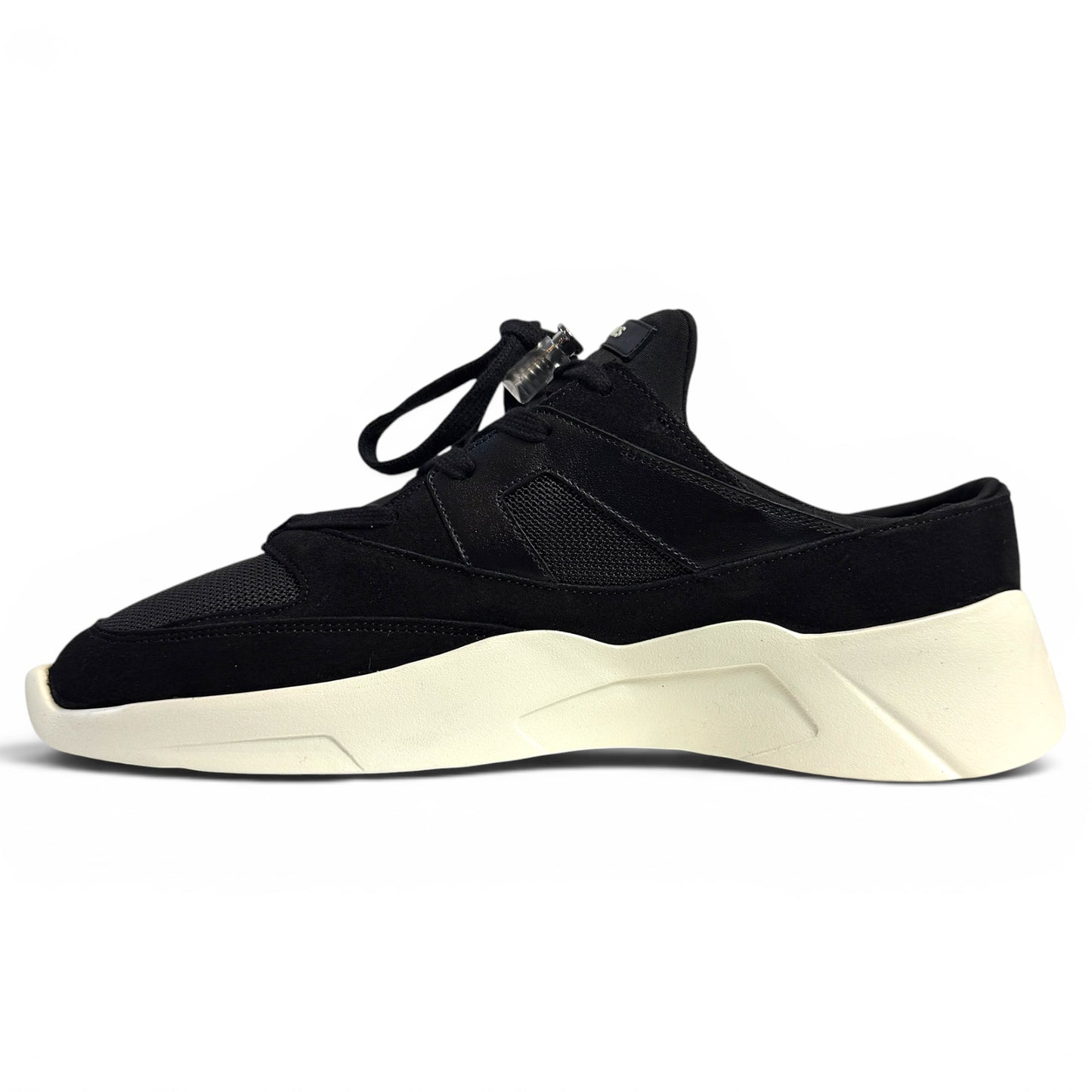 ESSENTIALS EXCLUSIVE BACKLESS RUNNER SNEAKER
