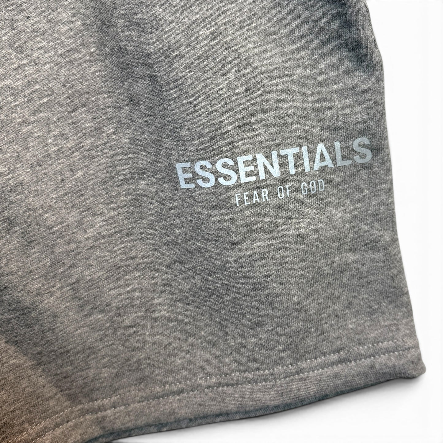 ESSENTIALS SWEAT SHORTS - GREY