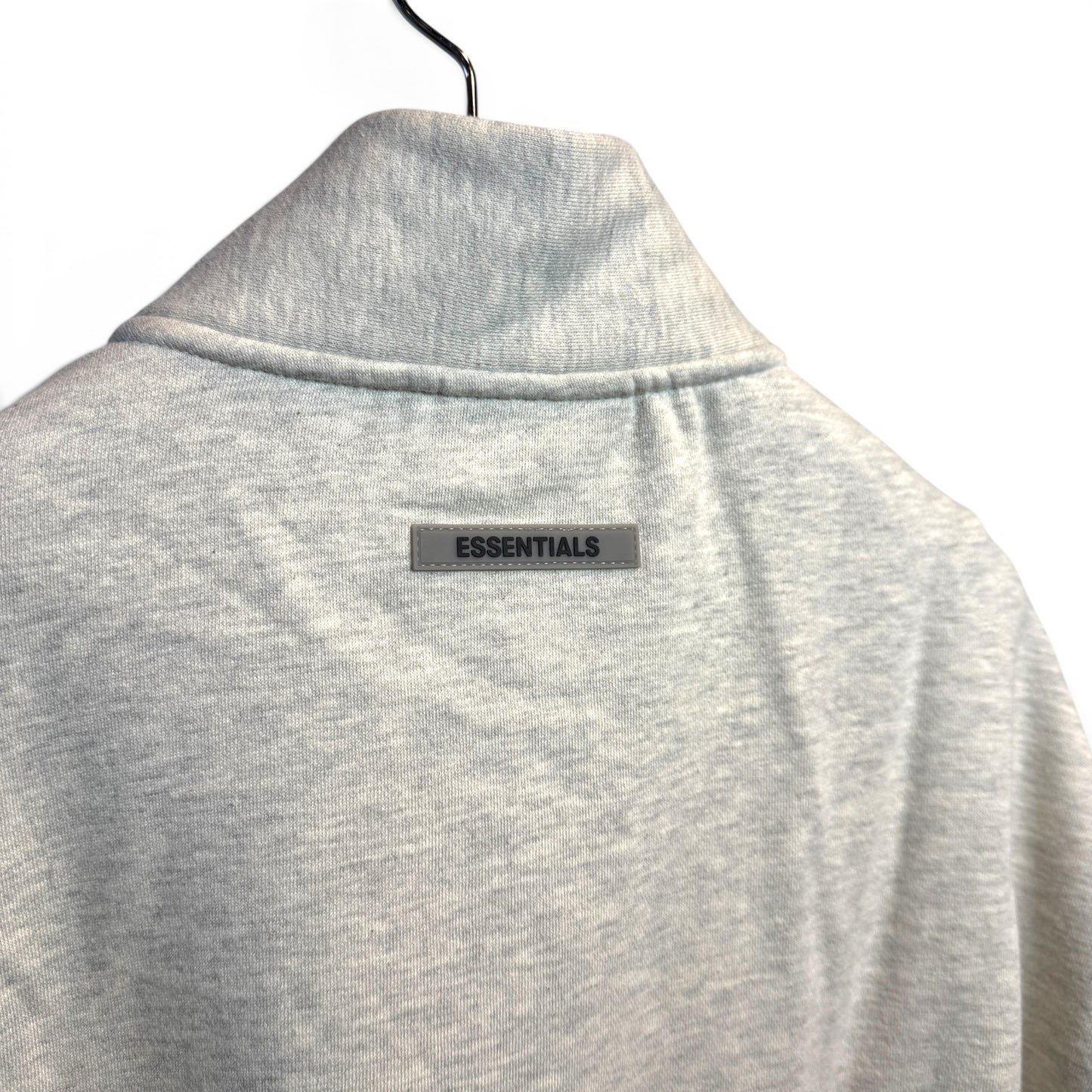 ESSENTIALS MOCKNECK HALF ZIP - HEATHER OATMEAL