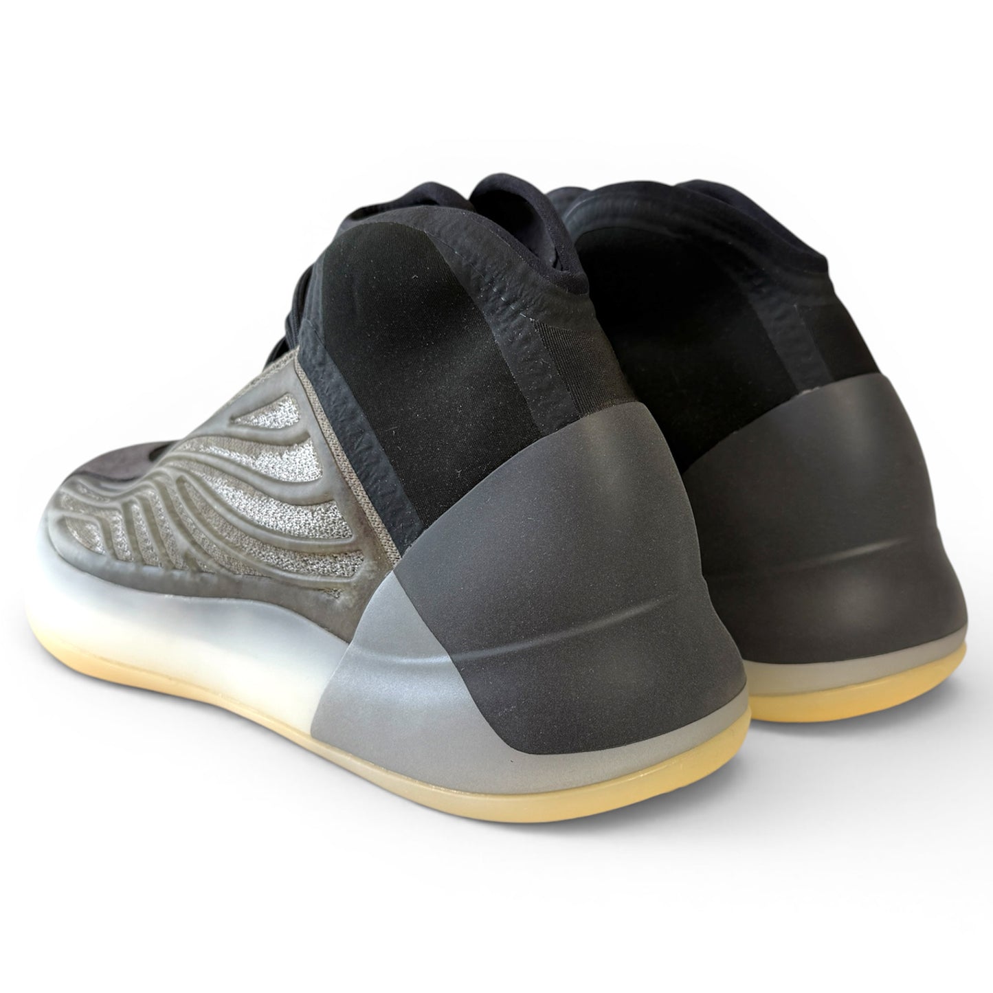 YEEZY QUANTUM (H68771) "BARIUM"