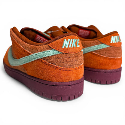 NIKE SB DUNK LOW PRO PRM (DV5429 601) "Mystic Red and Rosewood"