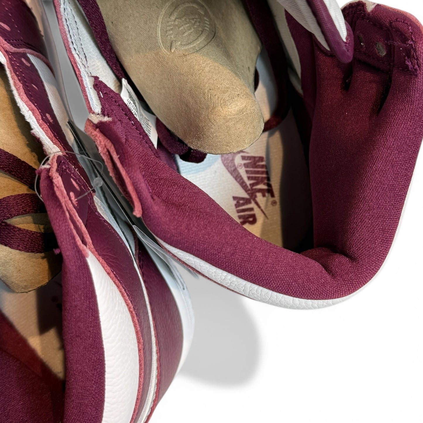 NIKE AIR JORDAN 1 RETRO HIGH OG (555088 611) "BORDEAUX"