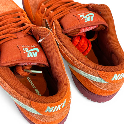 NIKE SB DUNK LOW PRO PRM (DV5429 601) "Mystic Red and Rosewood"