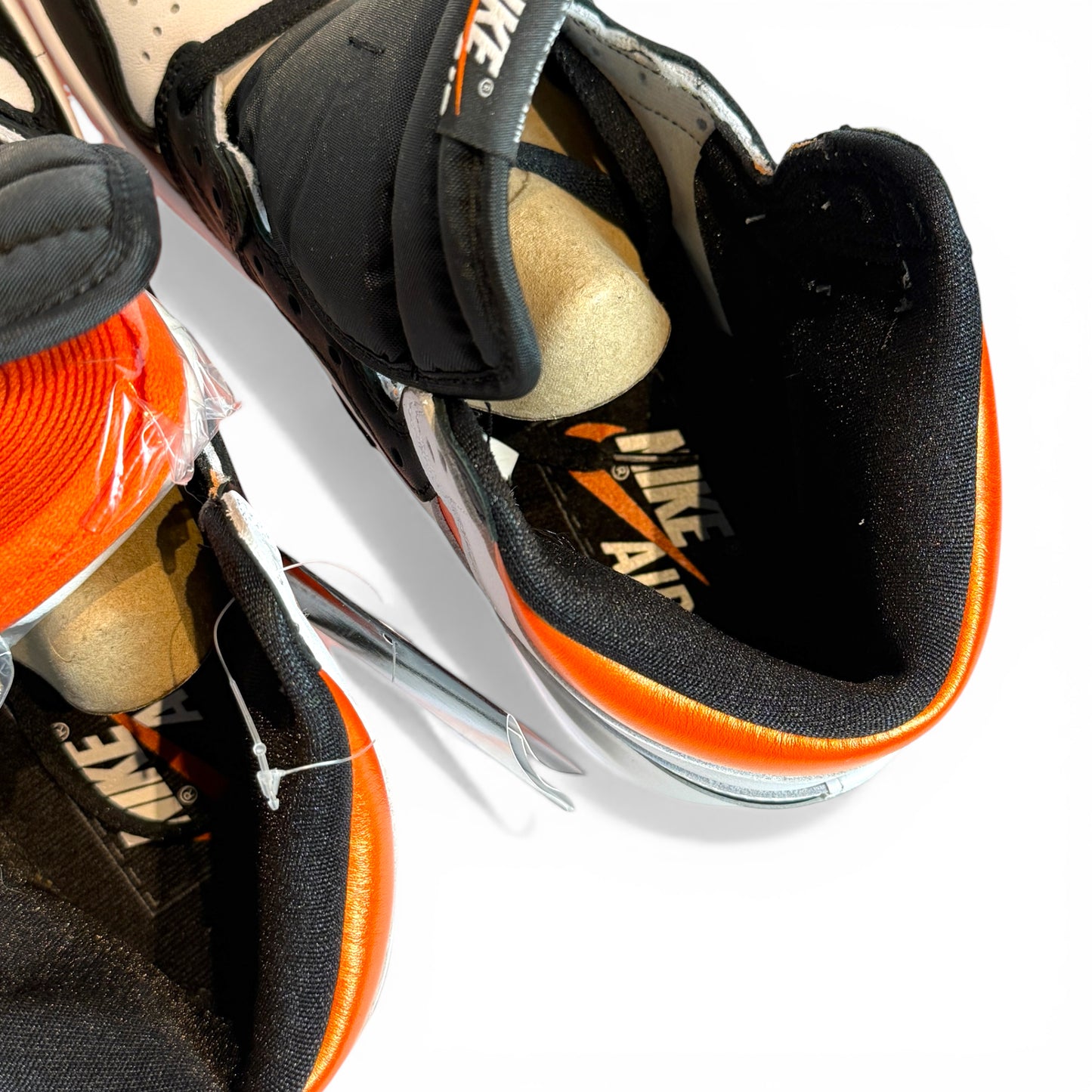 NIKE AIR JORDAN 1 RETRO HIGH OG (555088 180) "ELECTRO ORANGE"