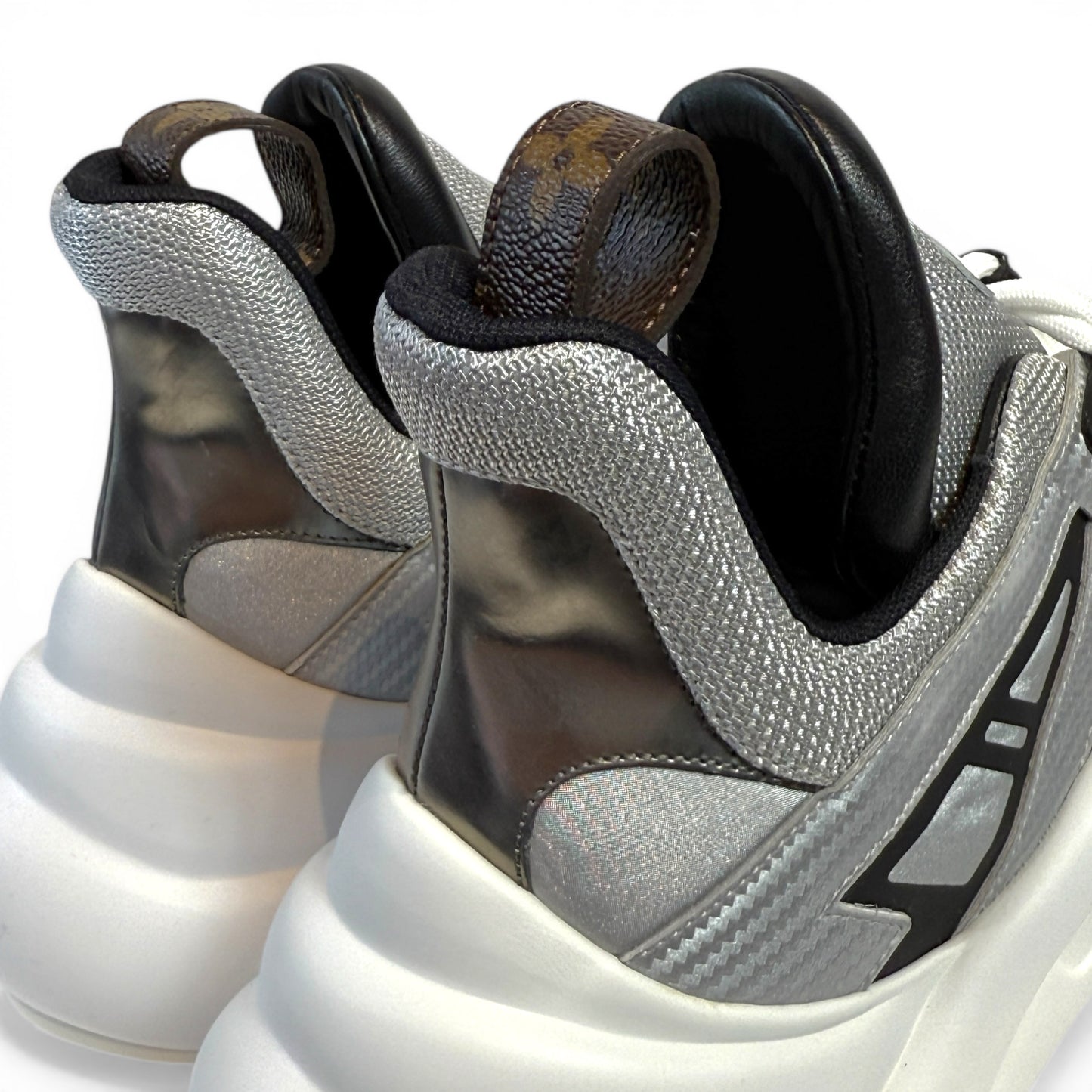LV ARCHLIGHT SNEAKER