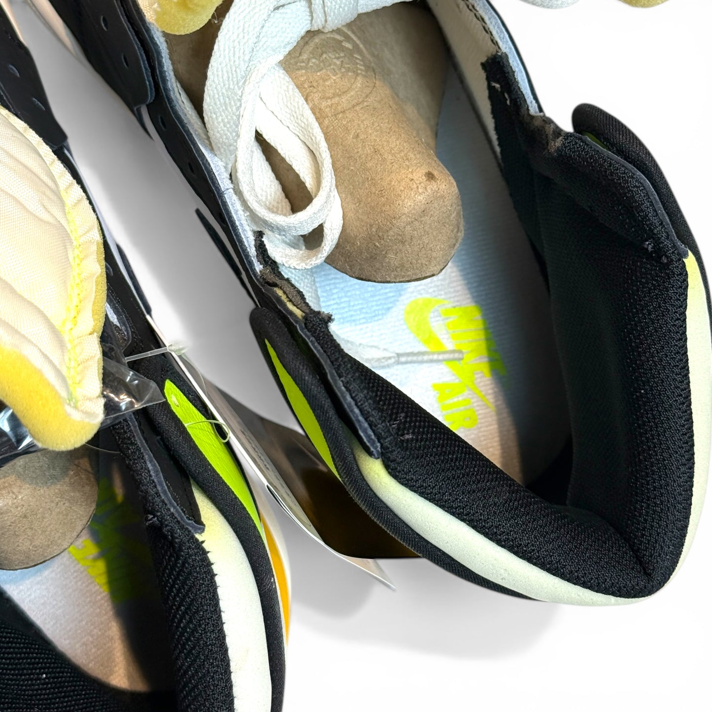 NIKE AIR JORDAN 1 RETRO HIGH OG (555088 118) "VOLT GOLD"