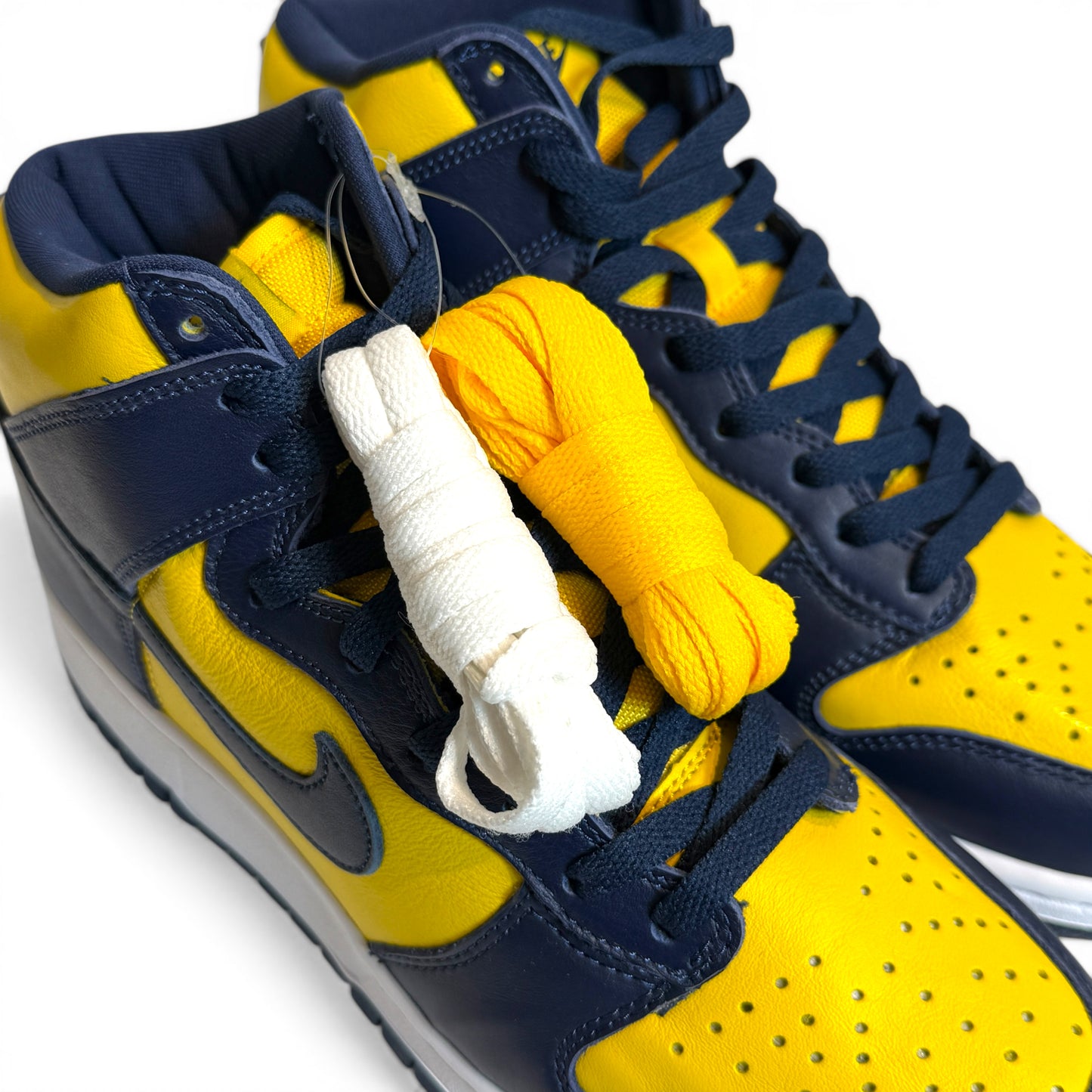 NIKE DUNK HI SP (CZ8149 700) "MICHIGAN"