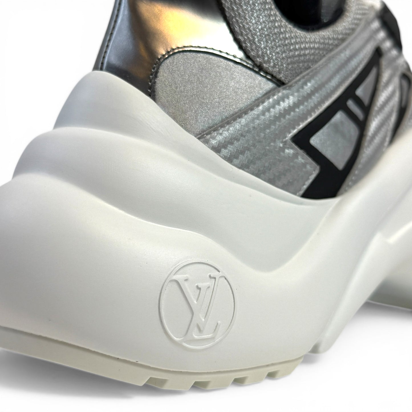 LV ARCHLIGHT SNEAKER