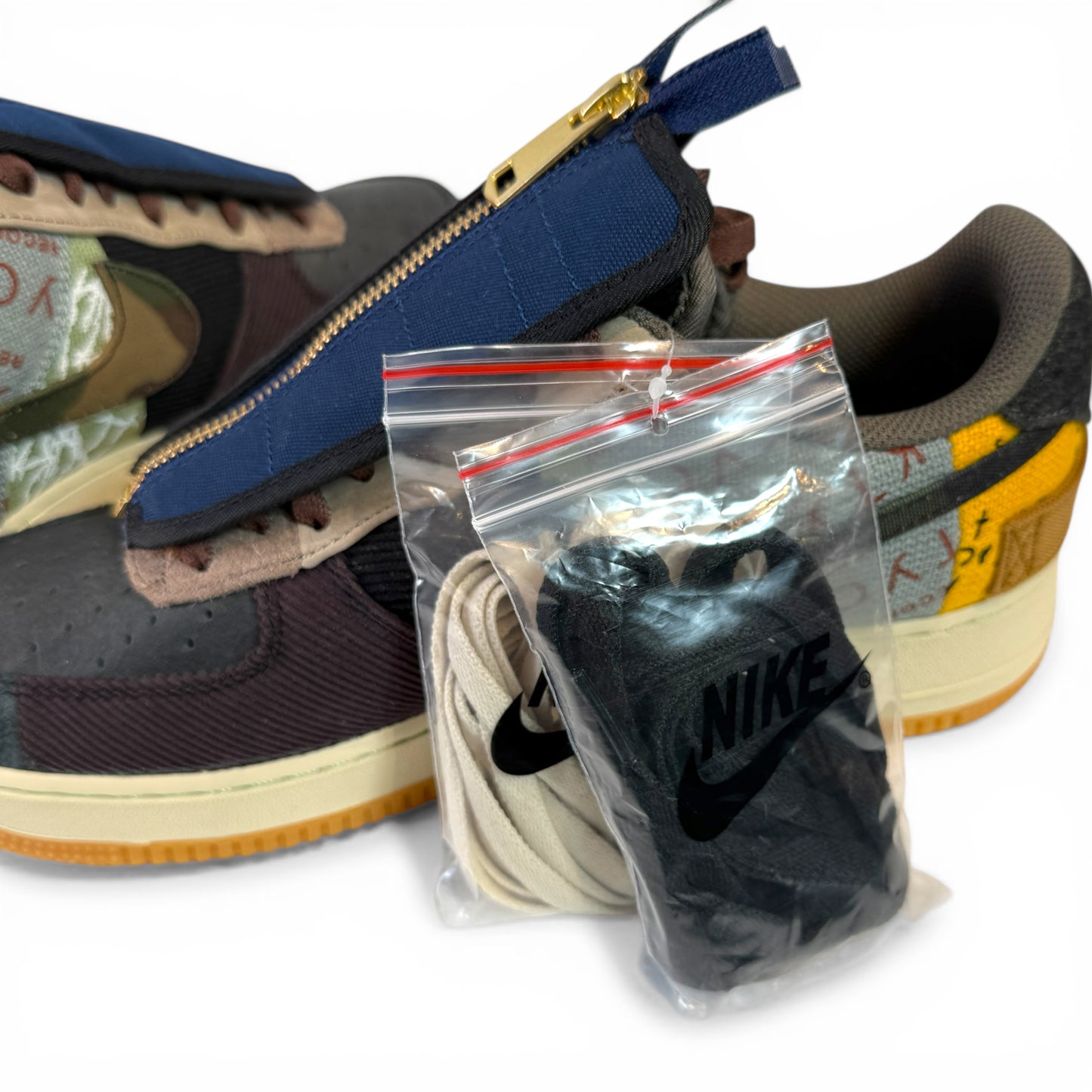 Travis Scott × NIKE AIR FORCE 1 LOW / CACTUS JACK (CN2405 900)